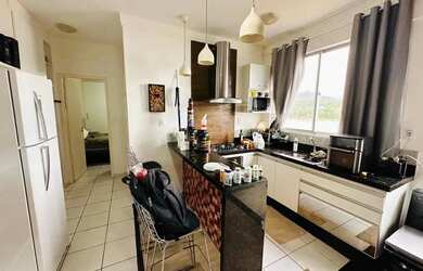 Imagem: O apartamento possui 1 Dormitório, 1 Banheiro, 1 Vaga na garagem