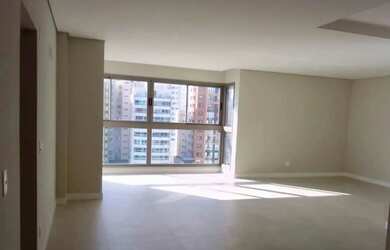 Imagem: O apartamento possui 4 Dormitórios, 5 Banheiros, 2 Vagas na