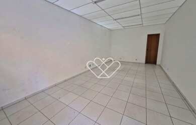 Imagem 3: Loja Comercial Imperdível no Parque dos Anjos Ideal para Seu Negócio