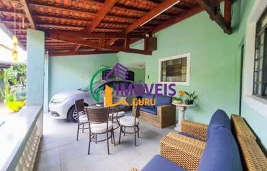 Imagem: A casa possui 3 Dormitórios, 5 Banheiros, 4 Vagas na garagem