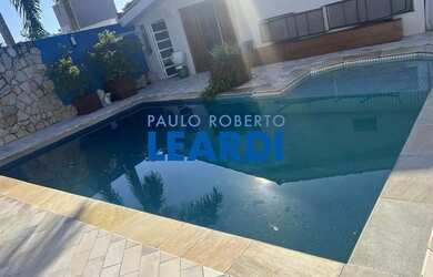 Imagem: A casa em condomínio possui 2 Dormitórios, 4 Banheiros, 2