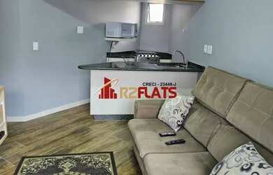 Imagem: O studio possui 1 Dormitório, 1 Banheiro, 1 Vaga na garagem