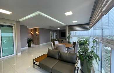 Imagem: O apartamento possui 3 Dormitórios, 5 Banheiros, 3 Vagas na