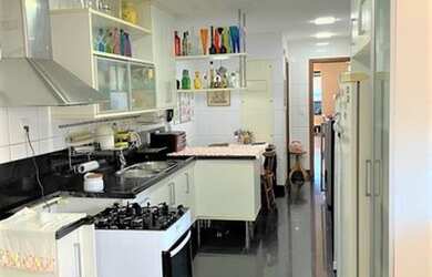 Imagem 6: Apartamento para venda com 192 metros quadrados com 4 quartos em Candeal...