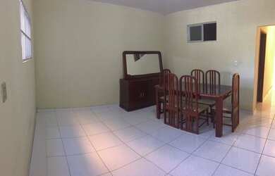 Imagem: A casa possui 1 Dormitório, 1 Banheiro e está localizado