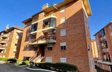 Imagem: O apartamento possui 2 Dormitórios, 1 Banheiro, 48m² de Área