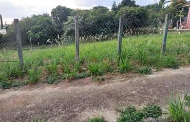 Imagem: O terreno possui 1.000m² de Área e está localizado em Terras