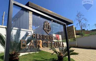 Imagem: O terreno possui 463m² de Área, Imóvel novo e está localizado