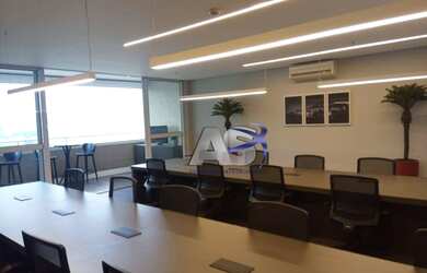 Imagem: O depósito possui 2 Vagas na garagem, 68m² de Área, Imóvel