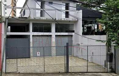 Imagem: O depósito possui 4 Vagas na garagem e 200m² de Área e está