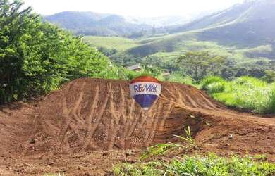 Imagem: O terreno possui 1.588m² de Área e está localizado em Salvaterra