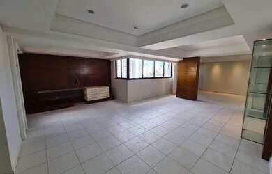 Imagem: O apartamento possui 3 Dormitórios, 5 Banheiros, 2 Vagas na