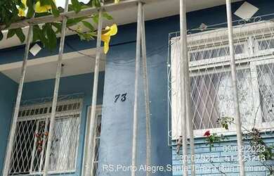 Imagem: A casa possui 3 Dormitórios, 2 Banheiros, 132m² de Área e