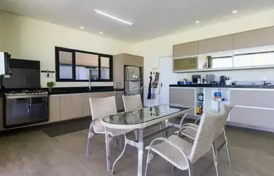 Imagem 15: Venda e locação Casa com 350,00 metroQuadrado, 4 dormitório s , 2 vaga...