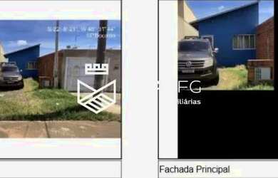 Imagem: A casa possui 1 Dormitório, 1 Banheiro, 1 Vaga na garagem