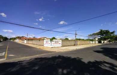 Imagem: O terreno possui 3.800m² de Área e está localizado em Vermelha