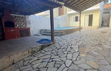 Imagem 8: CASA COM PISCINA NO MENDANHA