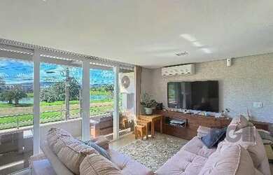 Imagem 10: Casa em Porto Alegre, no bairro Hípica, com 3 dormitório s , e 3 banheiros,...