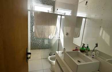 Imagem 13: Casa residencial com 5 quartos e 4 suítes disponível para venda e locação...