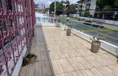 Imagem 7: Excelente Casa Comercial de Esquina c/ 5 Salas Climatizada e Armários...