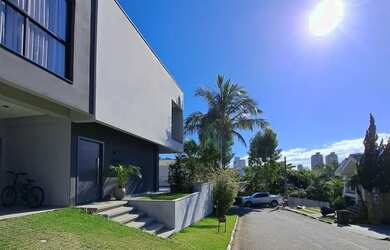 Imagem 3: Casa no Cond. Ariribá Moderna 3 dorms 279m² com piscina