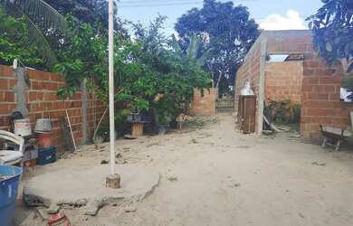 Imagem 8: Casa com quintal com 10 largura e 82 de comprimento