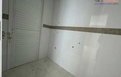 Imagem 10: Sobrado Triplex em Condomínio, com 3 Quartos, no bairro Alto