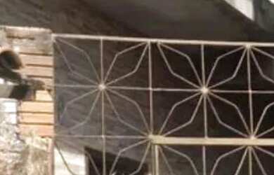 Imagem: A casa possui 1 Dormitório, 1 Banheiro, 176m² de Área e