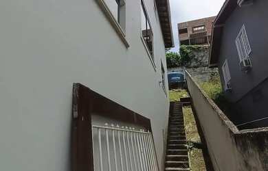 Imagem 3: Imóvel para venda tem 267 metros quadrados com 3 quartos em Camboinhas - Niterói - RJ