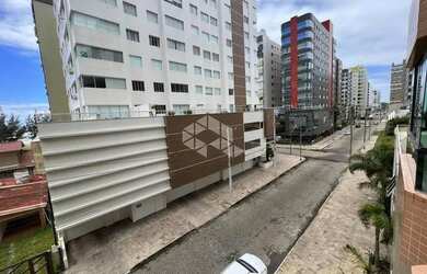 Imagem 3: Apartamento de 2 Dormitórios com 1 suíte, sacada com churrasqueira e...