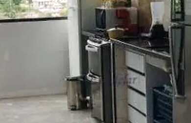 Imagem: A casa possui 2 Dormitórios, 3 Banheiros, 1 Vaga na garagem