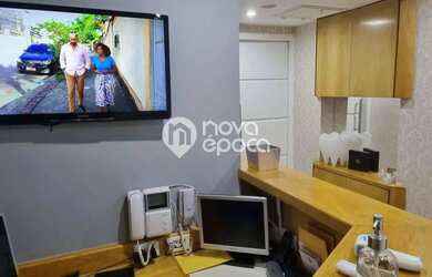 Imagem: O depósito possui 1 Vaga na garagem, 39m² de Área e está