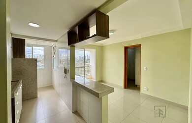 Imagem: O apartamento possui 1 Dormitório, 1 Banheiro, 1 Vaga na garagem