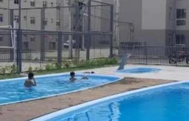 Imagem: O apartamento possui 2 Dormitórios, 1 Banheiro, 1 Vaga na garagem