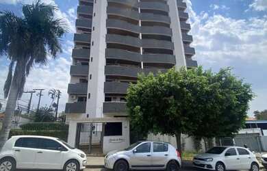 Imagem: O apartamento possui 4 Dormitórios, 4 Banheiros, 2 Vagas na