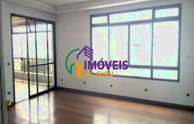 Imagem: O apartamento possui 3 Dormitórios, 1 Banheiro, 3 Vagas na