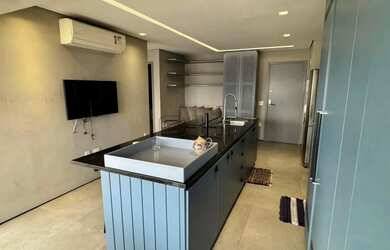 Imagem: O apartamento possui 1 Dormitório, 2 Banheiros, 1 Vaga na garagem