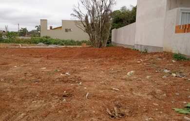 Imagem: O terreno possui 196m² de Área e está localizado em Laranjal