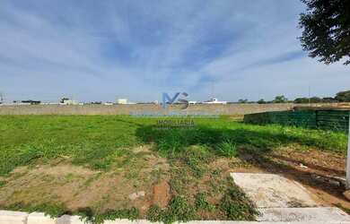 Imagem 1: Terreno em Condomínio. 450m² de Área