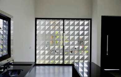 Imagem 6: Linda casa com 3 suítes e garagem para 4 carros - Jardins Bolonha