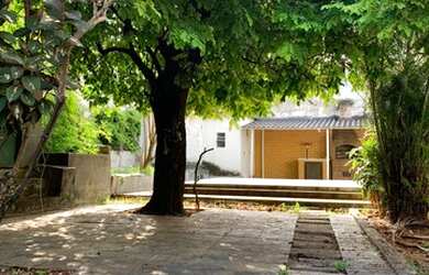 Imagem: A casa possui 2 Dormitórios, 1 Banheiro, 127m² de Área, Churrasqueira