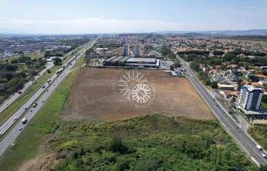 Imagem: O terreno possui 12000m² de Área, Imóvel novo e está localizado