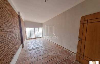 Imagem: O depósito possui 2 Vagas na garagem, 137m² de Área e está