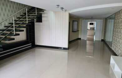 Imagem 11: VENDO OU ALUGO LINDA CASA EM CONDOMÍNIO FECHADO, TODA NO FINO ACABAMENTO