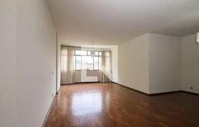 Imagem: O apartamento possui 4 Dormitórios, 4 Banheiros, 1 Vaga na