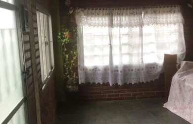 Imagem: A casa possui 4 Dormitórios, 3 Banheiros, 3 Vagas na garagem