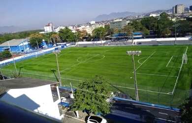 Imagem: O apartamento possui 4 Vagas na garagem e está localizado