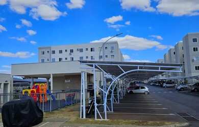 Imagem: O apartamento possui 2 Dormitórios, 1 Banheiro, 1 Vaga na garagem