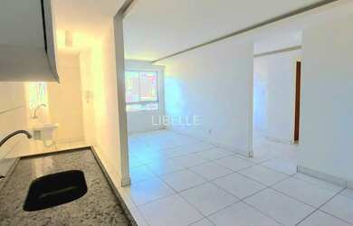 Imagem: O apartamento possui 3 Dormitórios, 1 Banheiro, 2 Vagas na