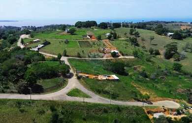 Imagem: O terreno possui 360m² de Área e está localizado em Anchieta